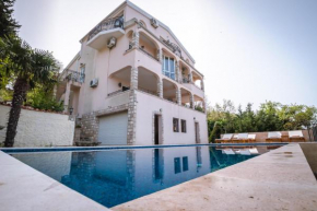  Villa Del Mar  Сутоморе
